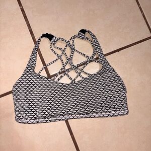 Lululemon Free To Be Bra